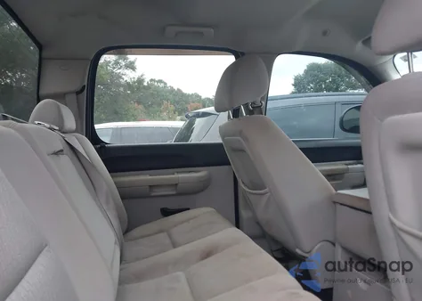 2010 Chevrolet Silverado 1500 Lt z USA, uszkodzony, nr VIN 3GCRKSE34AG272077